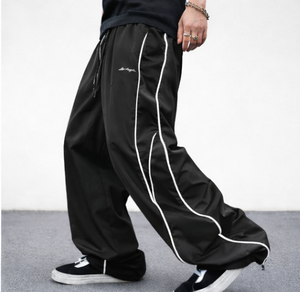 Custom Breathable Oxford Fabric Eco-Friendly <b>Nylon</b> Track Pants Men Streetwear Loose Fit <b>Jogger</b> Pants Multi-Pocket Side Piping - Product Image 3