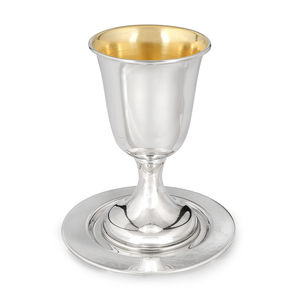 Gobelet Kiddush en métal poli de haute qualité, design argenté et doré, art moderne, unique, durable, écologique, élégant - Product Image 3