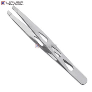 Pince à épiler professionnelle en acier inoxydable à pointe inclinée pour sourcils, idéale pour les poils incarnés et la manipulation d'objets de petite taille - Product Image 1