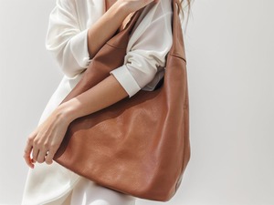 Unique Design Oem Softshell Leather <b>Bag</b> Hobo Classic Soft Material Comfortable Manufacture sustainable style Leather Hobo <b>Bag</b> - Product Image 3