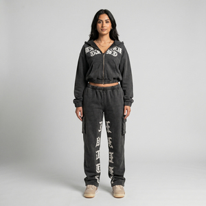 Conjunto Deportivo de Dos Piezas para Hombre, con Capucha, Transpirable, Pantalones Jogger, Estampado con Letras Góticas, Estilo Urbano, Negro, 100% Algodón - Product Image 2