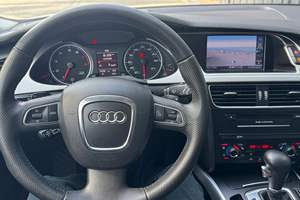 Audi A4 Avant 2.0T Quattro Premium Plus <span class=keywords><strong>2012</strong></span> d'occasion en bon état, sans réserve, avec pack STaSIS Touring Edition, blanc glacier métallisé - Product Image 3