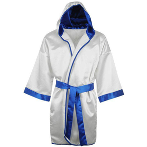 Robe de boxe personnalisée pour équipe de combat, en satin de haute qualité, à capuche, tenue d'entrée durable pour événements de boxe - Product Image 1