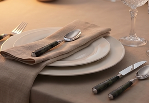 Juego de cubiertos moderno con mangos de mármol verde, cubiertos de acero inoxidable aptos para lavavajillas, para uso en bodas. - Product Image 3