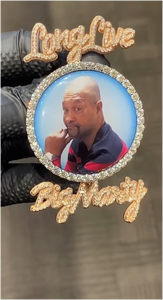 จี้ห้อยคอแบบฮิปฮอปชุบทองคำขาว 925 ประดับเพชรโมอิสซาไนต์ตามสั่ง พร้อมใส่รูปภาพและชื่อ - Product Image 3