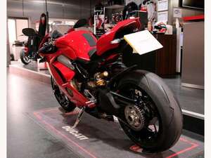 HEY-Quality Used Meilleur prix Vente en gros Panigale V4 1103cc Sport Bike - Product Image 1