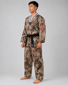 Uniforme de Taekwondo 2026 pour Homme Adulte – Motif Léopard Imprimé par Sublimation – Ceinture Noire – Tenue d'Arts Martiaux - Product Image 3