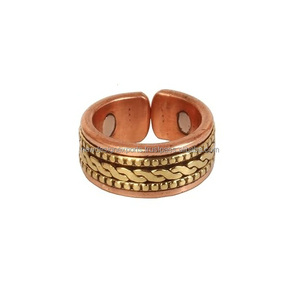 Bijoux en cuivre pur de qualité supérieure, ajustement confortable • Bande unisexe à texture texturée - Product Image 6