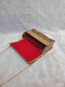 Bolso de Mano Rectangular Creativo Hecho a Mano para Fiestas de Niñas, con Cierre Magnético y Cadena Lateral, de Universal Overseas - Product Image 6