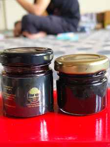 มูมิโย มูมิโย แอสฟัลตัม แร่ดินเหนียวดำ น้ำมันดินเหนียวดำ หินดินเหนียวดำ แอสฟัลตัมสีดำ ขี้ผึ้งแร่ น้ำมันดินเหนียวดำ น้ำมันดินเหนียวดำชนิดเรซิน - Product Image 6