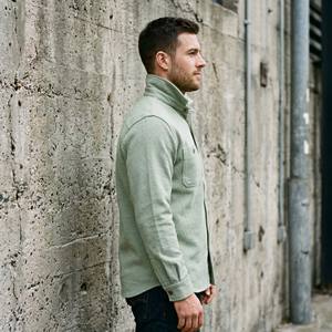 Chemise-veste décontractée pour homme en coton épais 100 %, vert sauge pâle, col épais, boutonnée, style streetwear - Product Image 3