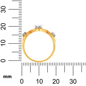 Anillo Solitario Swirl of Feminism de Oro Amarillo de 18K con Diamante Redondo Brillante para Mujer, Elegante Anillo de Tres Piedras - Product Image 5