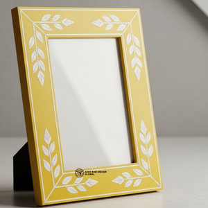 Cadre décoratif rectangulaire en os incrusté de motifs floraux, cadre photo artistique en os incrusté pour les intérieurs modernes - Product Image 1