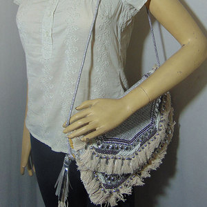Bolso de Mano de Noche Estilo Bohemio Tribal Indio Banjara, con Forro de Satén, Diseño Étnico, Patrón Geométrico, Hecho a Mano - Product Image 2