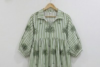 Robe midi trapèze 100 % coton imprimée à la main pour femme, motif floral bohème, idéale pour le bureau, écologique, taille naturelle, coupe régulière, douce et respirante