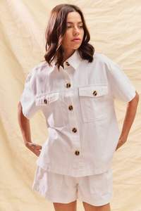 Conjunto de Camisa y Pantalones Cortos de Mezclilla con Botones SO ME para el Día del Partido - Product Image 3