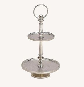 Support à gâteau à 2 niveaux en laiton et bois, plateau de présentation rond martelé pour cupcakes et desserts - Product Image 3