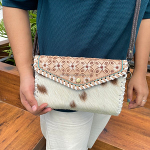 High Quality Wholesale Real Cowhide Leather Tooled Carving Crossbody Wallet <b>Purse</b> for <b>Women</b> Handmade Leather Multi Uses Clutch - Product Image 2