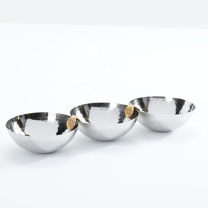 Colección Ramzan, Moderno y Lujoso Tazón para Servir Dátiles Pulido, Artesanía Decorativa Ecológica de Metal para Aperitivos y Comida en Fiestas - Product Image 6