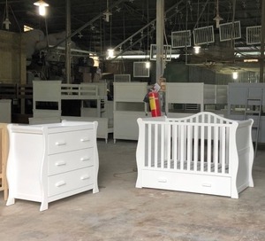 Coffre de rangement en bois blanc à 3 tiroirs 721 pour chambre d'enfant, salle à manger ou salon avec poignées élégantes - Product Image 4