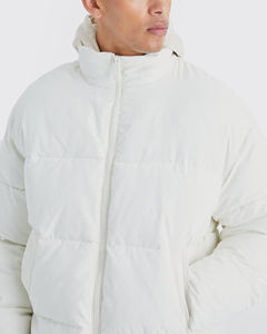 Chaqueta Acolchada Personalizada Resistente al Viento para Hombre, Parka Gruesa con Relleno de Plumón y Forro Interior Suave para Uso en Exteriores Fríos - Product Image 3