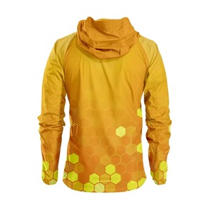 เสื้อแจ็คเก็ตกันน้ำมีฮู้ดสำหรับผู้ชาย ผ้าไนลอนเคลือบ PU ซิปปิด สีดำล้วน ใส่ได้ในฤดูใบไม้ร่วง รับสกรีนโลโก้ ขายส่ง เสื้อกันลม - Product Image 4