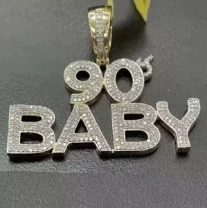 Iced Out 90er Baby-Buchstaben-Anhänger Moissanit + 925 Silberbeschichtete Kupferlegierung Mikro-Einlage Hip-Hop-Charm - Product Image 2