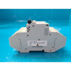 Disjoncteur miniature SCHNIDER Multi 9 C60 15A-Type D 3 pôles 240VAC, utilisé comme pièce détachée d'équipement semi-conducteur d'époque - Product Image 1