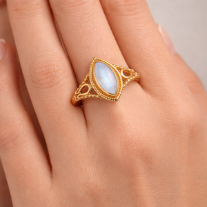Bague en laiton avec pierre de lune taille marquise, taille fixe, faite à la main, pour femme, Moku Jewellery, Juin, sans placage - Product Image 5