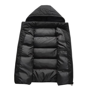 Gilet d'hiver à capuche pour homme avec fermeture éclair, coupe-vent, sans manches, matelassé, décontracté, noir uni, en polyester rembourré - Product Image 3