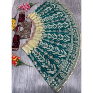 Vêtements de soirée pour femmes Lehenga Choli avec un beau travail de fil - Product Image 3