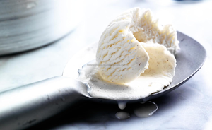 Cuchara para Helado de Aluminio Premium Ecológica Plateada de 3 mm de Grosor, Resistente y Duradera, para Delicias Congeladas y Gelato - Product Image 4