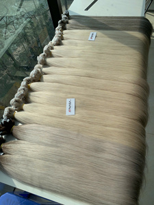 Extensions de cheveux Nasa Hair Premium 20-26 pouces 100% Remy vierges vietnamiennes, trame machine, super double drawn, blond ton froid - Product Image 3