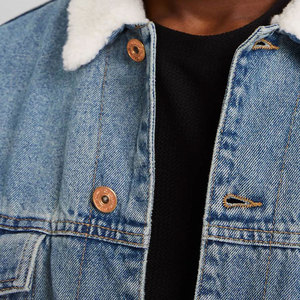 Factory <b>Custom</b> <b>Denim</b> Cotton <b>Jackets</b> Men's Jean <b>Jacket</b> with Front Logo OEM Service Casual Style for Winter - Product Image 3