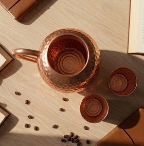 Ensemble pichet et verres à eau en cuivre pur martelé artisanal de qualité supérieure – Carafe en cuivre massif artisanal avec tasses assorties – Ayurvédique - Product Image 4