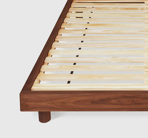 Cadre de lit plateforme moderne en teck massif, tête de lit minimaliste à lattes verticales, taille King, mobilier de chambre à coucher, garantie de 3 ans - Product Image 5