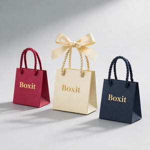 Sacs cadeaux en carton écologiques de luxe personnalisés avec poignée en ruban - Product Image 1