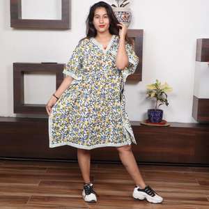 Venta al por mayor de caftanes árabes surtidos con estampado de bloques, estilo Kantha, para playa, hasta la rodilla, de algodón natural suave y ligero para mujer. - Product Image 4