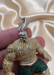 Colgante de Lujo de Plata 925 con Figura de Hulk Verde Moissanita Totalmente Cubierta de Diamantes para Hombres, Joyería Hip Hop para Fans de Marvel - Product Image 2