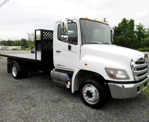 Camion plateau d'occasion Hino 268A Kargo King 2017, haute performance, RHD/LHD, prêt à l'exportation - Product Image 1