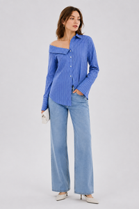 Camisa de Mujer a Rayas de Alta Calidad, Moderna, con Pliegues Delanteros, Mangas Largas, Cuello, Tejido de Rayón, Corte Regular, Casual, Lavable - Product Image 4
