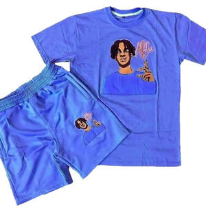 ชุดเซ็ตเสื้อยืดและกางเกงขาสั้นสตรีทแวร์สีม่วงแบบยูนิเซ็กซ์  ลายกราฟิกนูน  ขายส่งแบบ OEM  ผู้ผลิตเสื้อผ้า MOQ ต่ำ - Product Image 4