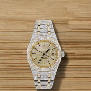 Montre Moissanite de mode haut de gamme-Montre de bijoux étincelante faite à la main 100%, montre de buste de diamant par le fournisseur indien fiable - Product Image 1