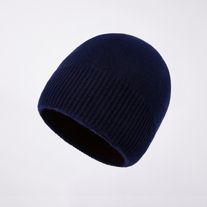 Bonnet unisexe en acrylique bleu marine, tricot côtelé, bonnet d'hiver décontracté, couleur unie pour adultes, circonférence de la tête 56-58 cm - Product Image 1