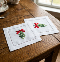 Serviettes de cocktail brodées motif violette de Noël 6x6' en coton blanc avec ourlet festonné pour mariages, usage domestique ou hôtelier