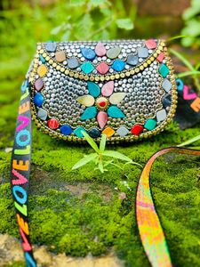 New Arrival Metal Storage Bag Vintage Colorful Stone & <b>Silver</b> Brass Beaded <b>Clutch</b> Bag Chic Embellished Metal Evening Party Purse - Product Image 1