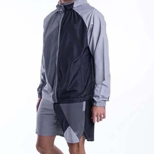 ชุดเซ็ตเสื้อฮู้ดดี้และกางเกงขาสั้นพรีเมียม ผ้าไนลอนกันลม ไซส์พลัส พิมพ์ลายกราฟิกได้ตามต้องการ น้ำหนักเบา สไตล์สตรีทแวร์ ขายส่ง - Product Image 1