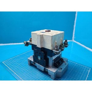 Fuji 1NC4QO #   Contactor Magnético SC-8N/UL Usado Como Pieza de Repuesto para Equipos Semiconductores Legacy - Product Image 3