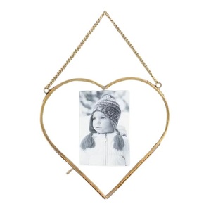Cadre photo flottant en forme de cœur doré, en métal et verre, pour affichage de photos, style vintage, décoration murale pour mariage, décoration murale pour la maison - Product Image 1