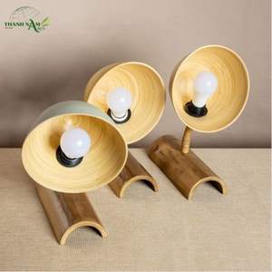 Lámpara de Pared de Bambú Tejido a Mano con Brazo Ajustable - Product Image 6